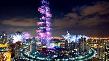 迪拜灯光秀“Light Up 2018”打破一项吉尼斯纪录