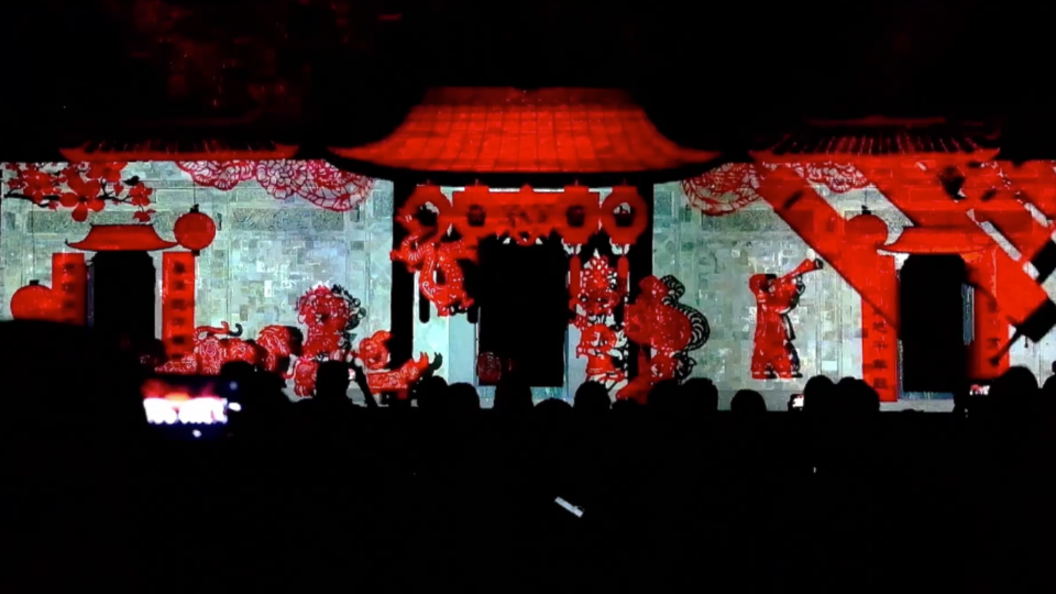 中国美术学院民艺馆牌楼广场传统建筑投影秀《荧光幻影》