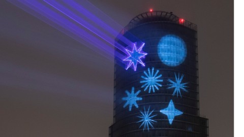 2021年圣诞最绚丽的雪花投影，斯洛伐克国家银行再次焕发生机