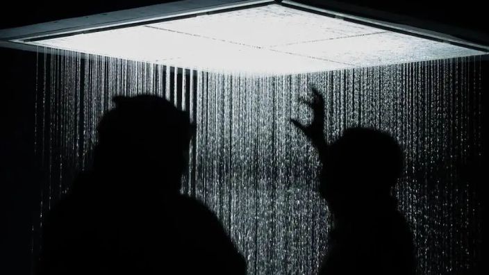 城市眨了眨眼，全球最大灯光节点亮了整个夜空 | BCAF新知