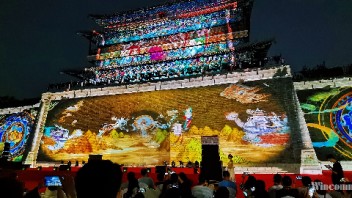赢康为华谊兄弟（济南）电影小镇打造<b>夜游主题体验项目</b>