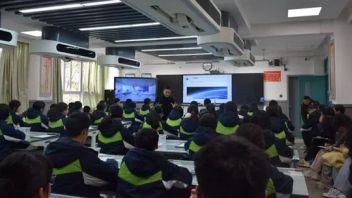 世优科技x成都棕北中学：AI数字人如何打造高互动课堂？
