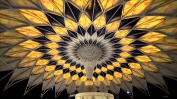 北京昌平超级合生汇穹顶灯光秀设计