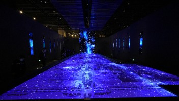 纪念北京建都870周年展，索诺克Sonnoc投影呈现16米巨型<b>数字沙盘</b>