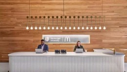 麦当劳新全球总部不仅空间设计美爆了，数字媒体互动也是琳琅满目