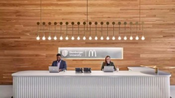 麦当劳新全球总部不仅<b>空间设计</b>美爆了，数字媒体互动也是琳琅满目