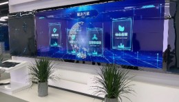 未来展厅：沉浸式空间、数字机器人与多媒体互动大屏的震撼融合！