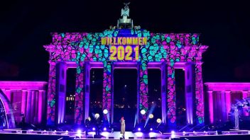 【展示环境】点亮2021，全球跨年<b>灯光大赏</b>！