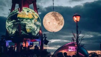 ​迪奥70周年巡回纪念盛展： 一个世界级品牌的前世今生