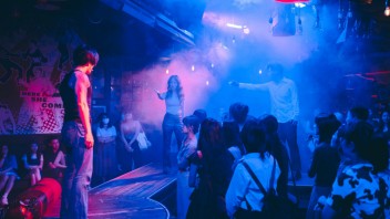 沉浸式小剧场创意营造“演艺+体验”城市文旅新场景