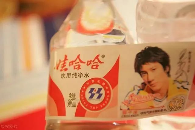 大媒介时代的娃哈哈广告，比继承之战还精彩