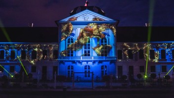 彩色激光灯：介绍欧洲布拉迪斯拉发“白色之夜”的激光亮化项目