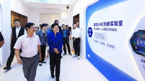 世优科技AI数字人亮相厦门五育馆，获中国关工委主任顾秀莲认可