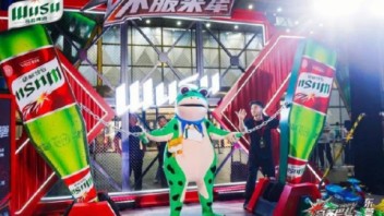 千人挑战“硬拉1吨重大乌苏”，策划太会了！