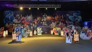 西南首个大型室内沉浸式光影艺术展