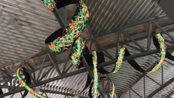 【LED屏】美国坦帕国际机场的魔幻数字植物