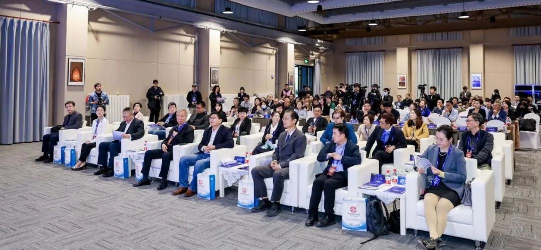 数创未来 虚实互融2024 第八届中国科幻
大会·虚拟现实技术与应用论坛成功举行