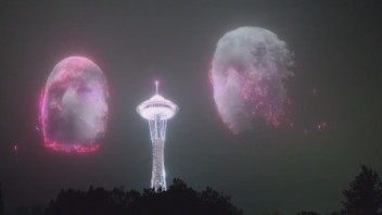 2021“虚拟跨年灯光秀”| 西雅图太空针塔首度上演跨年虚拟太空<b>灯光秀 </b>