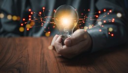 显示巨头超千人裁员，退出LCD制造，释放何种信号？