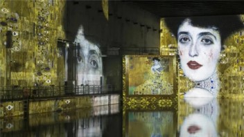 全球规模最大沉浸式数字艺术展馆——“光影流池”