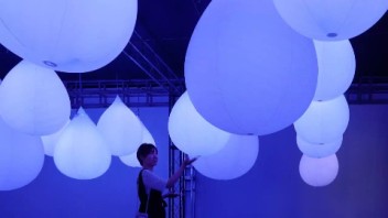 大雨，声音和发光体︱ 一个为自闭症儿童而作的<b>互动艺术展</b>