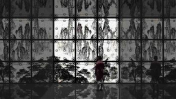 在用四小时学习两千张手绘水墨数据后，我的电脑学会了用二维码画山水图