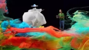 Hirender用光影艺术带你感悟王潮歌的戏剧幻城