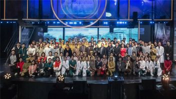 北京电影学院举办“建党百年百首红色经典影视歌曲评选发布暨北京电影学院庆祝中国共产党建党一百周年大型<b>文艺演出</b>”
