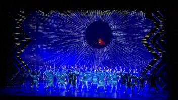 重要首演｜见证沪琼合作交流，上音歌剧院上演大型舞蹈诗《黎族家园》