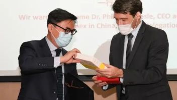瑞士驻华大使馆科技与教育处主任一行来访同济大学