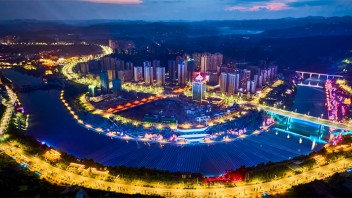 【国庆假期】 <b>恩阳船说</b>人气火爆 快来打卡！