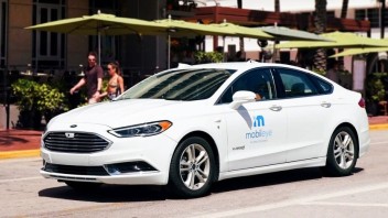 Mobileye<b>自动驾驶汽车</b>在迈阿密和斯图加特街头开跑