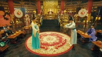 回看2021 | 年度演艺跨界盘点：品牌、综艺、餐饮……打破传统，是为了更好地活下去