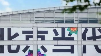 我们跟十位<b>藏家</b>聊了聊，2023北京当代买了哪些作品？