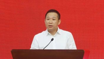 董事长<b>丰华</b>作为企业家代表在宁波市委文化工作会议上作交流发言
