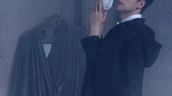 剧讯丨“巴黎歌剧院”水晶吊灯升起，中文版“魅影”再造<b>舞台视觉</b>盛宴