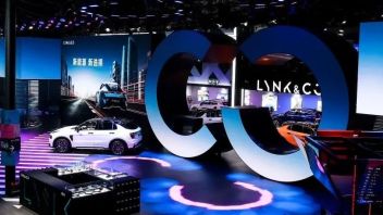 反转计划｜Lynk & Co 全新车展体系设计获得Muse Design Awards 铂金奖