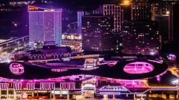 夜空彩虹 x 增城钧明欢乐世界 | “艺术<b>灯光+</b>”聚焦“夜经济”，共创文旅新生态