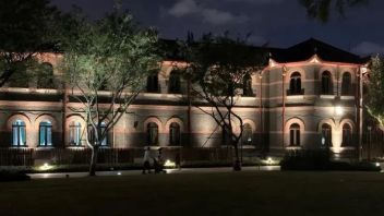 华东政法大学长宁校区建筑<b>夜景照明项目分享</b>