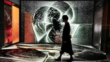 展览回顾｜声与场，光与形——再声Re-sound<b>视听艺术</b>实验展