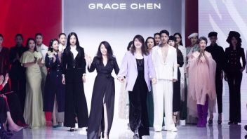 凤凰艺术丨《<b>红楼梦</b>境》GRACE CHEN 2022 秋冬高定系列发布