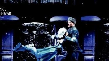 试论数字化时代舞台美术的叙事功能——以中文版音乐剧《<b>安娜·卡列尼娜</b>》为例