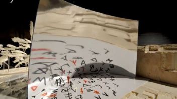 镜子在时尚、装置和<b>剧场舞台</b>的神奇妙用