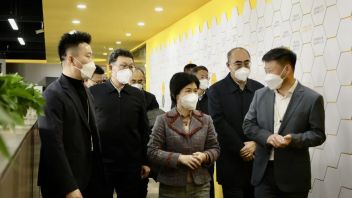 副省长王岚一行参观思特科技<b>大庆</b>公司