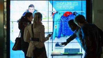 品牌互动 | Adidas<b>互动橱窗</b>购物体验