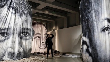 法国艺术家JR个展「Déplacé∙e∙s」