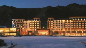 阿那亚·崇礼 | 中国首家万豪系Ski-In&Out酒店开业，走，去<b>滑雪</b>！