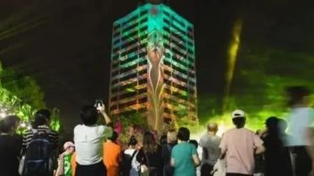 美轮美奂！东华大学上演庆建校70周年<b>3D灯光</b>情景秀