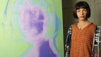 超写实<b>机器人艺术家</b>Ai-Da的自画像