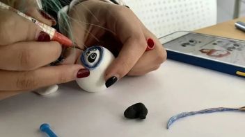 讲述“五环”“雪花”的故事  实现“<b>冰墩墩</b>”自由